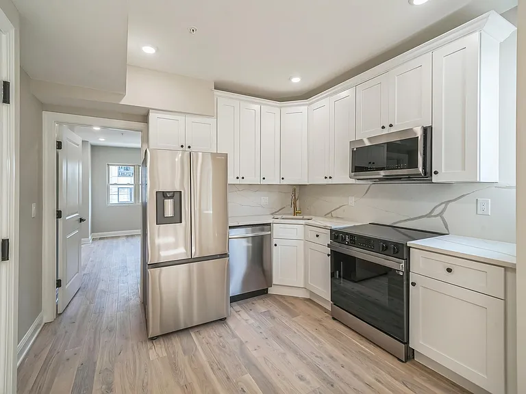 1702 S 22nd St #2 — Photo 4
