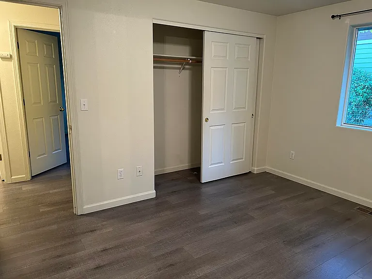 2056 NW Elm Ave #2056 — Photo 9