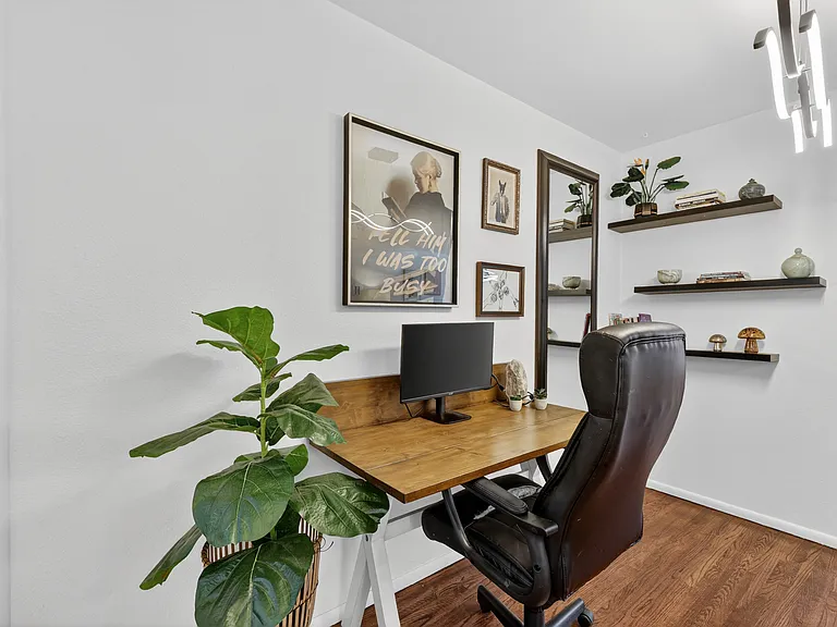 7107 Carriveau Ave NE — Photo 8