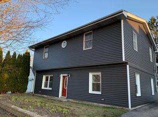 207 E Ellis Ave, Libertyville, IL 60048