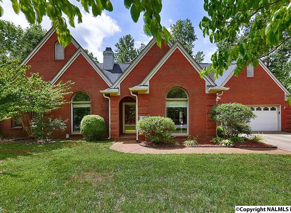 1st image of 118 Kingswood Dr