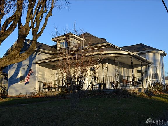 2nd image of 115 N High St