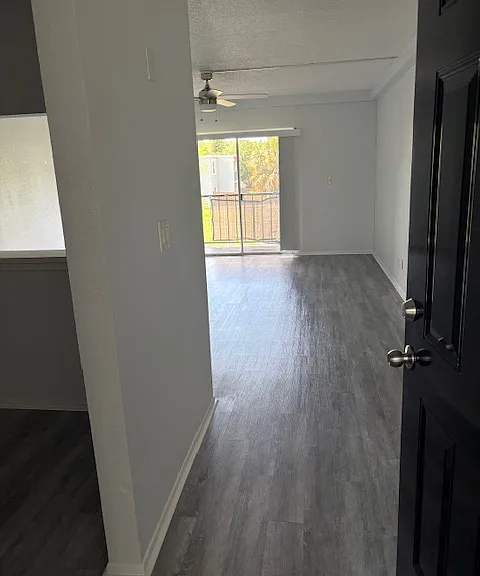 2866 Somerset Park Dr #202 — Photo 3