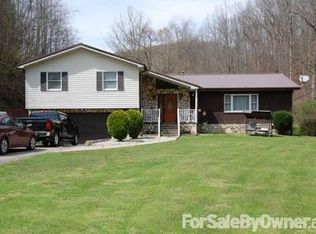 1237 Obrion Rd, Duck, WV 25063