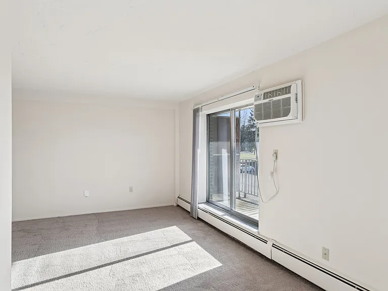 Seneca-Broadview Hills — Photo 25