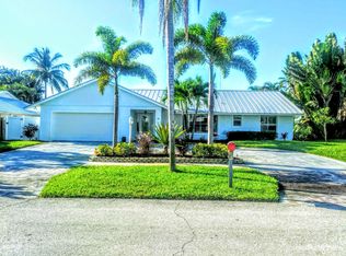 40 Pine Hill Trl W, Tequesta, FL 33469