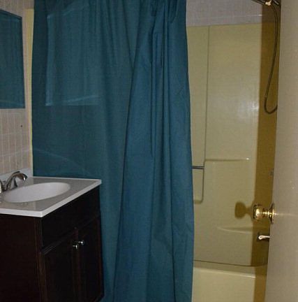 5th image of 841 Glendale Ave