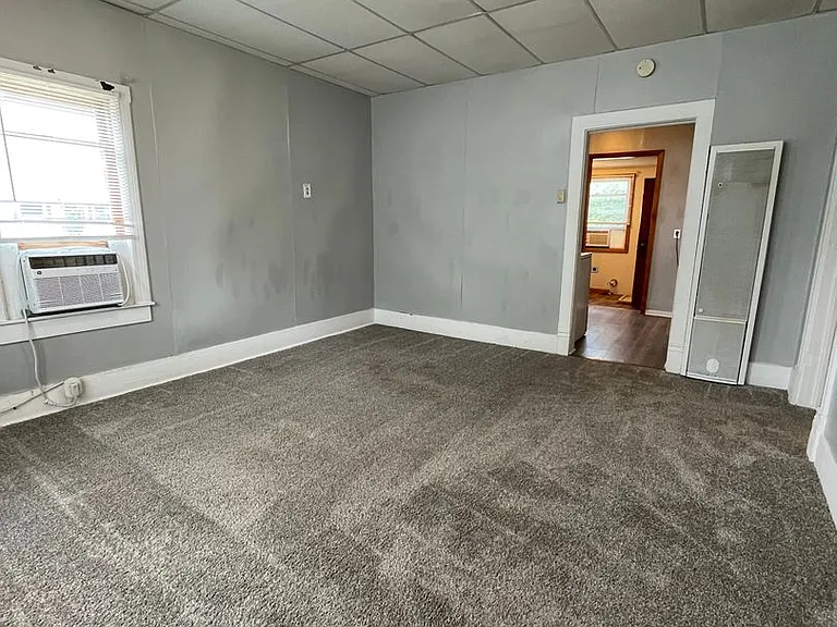 504 Chestnut St — Photo 3