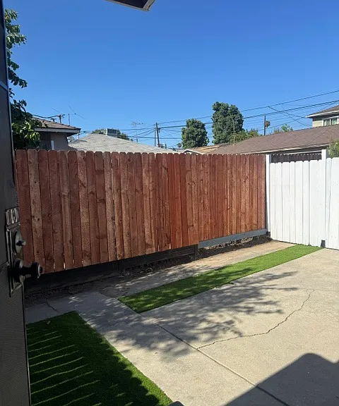 7726 Pickering Ave #D — Photo 13