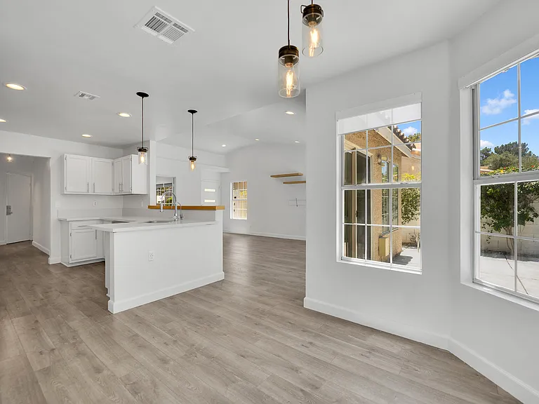 2505 Sea Venture Dr — Photo 22