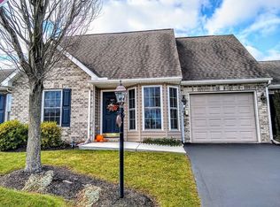 104 Merrihill Dr, Carlisle, PA 17015