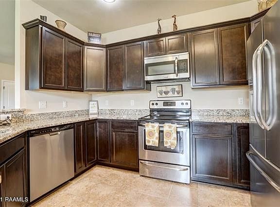 3rd image of 409 Ouachita Dr