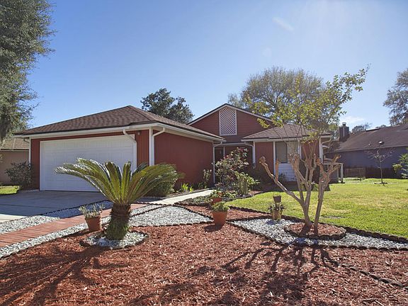 2nd image of 4376 Lake Woodbourne Dr