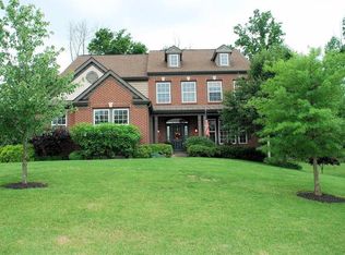 2627 Stonehaven Dr, Cincinnati, OH 45245
