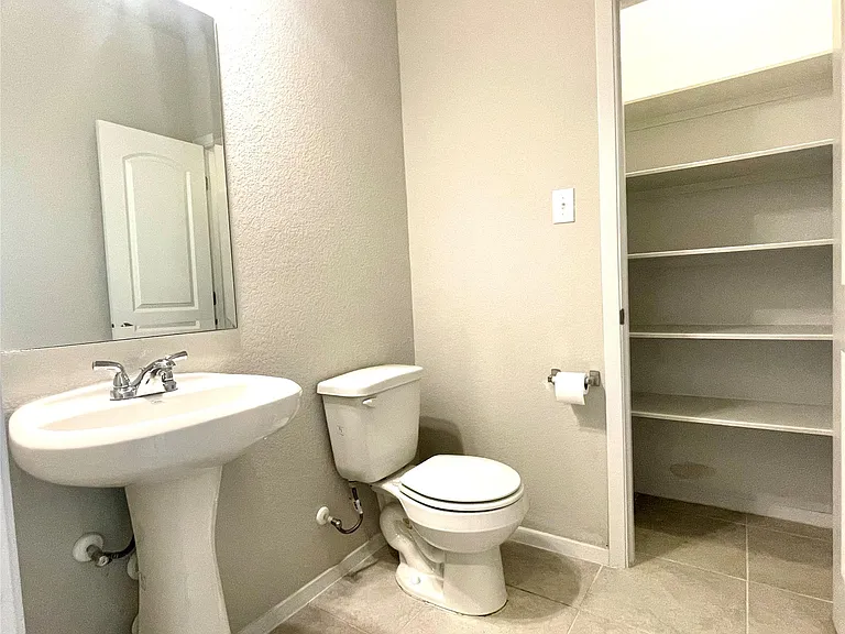 6701 Wolf Pack Dr — Photo 30