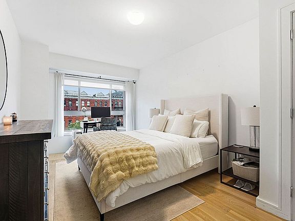 5th image of 171 W 131st St APT 510