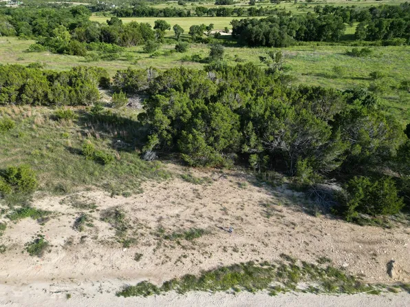 35 Serenity Dr, Bertram, TX 78605