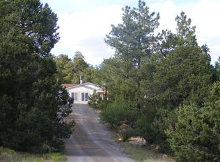 41 Meikle Rd, Tijeras, NM 87059