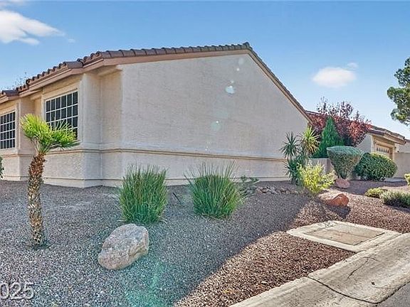 4th image of 8113 Spanish Peak Ave