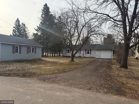 4th image of 211 E 3rd Ave