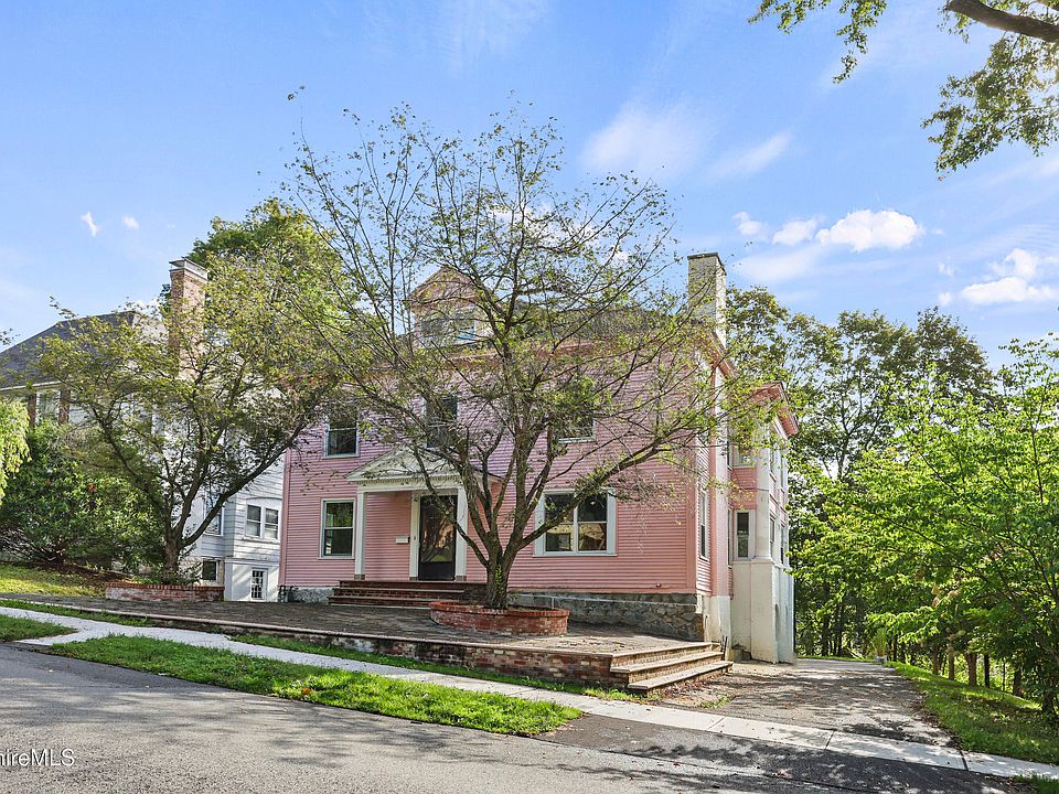 1st image of 203 Bartlett Ave