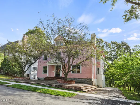 203 Bartlett Ave, Pittsfield, MA 01201