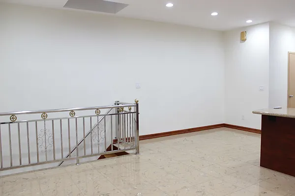 Rented by H L Dynasty Real Estate Corp | media 19