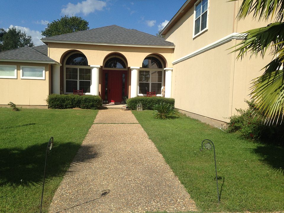 2nd image of 944 5th Ave