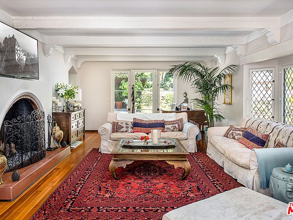 4th image of 1644 N Crescent Heights Blvd