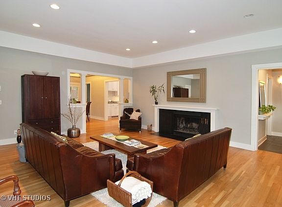 5th image of 1013 Erie St