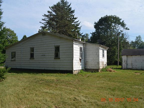 5th image of 61046 West St