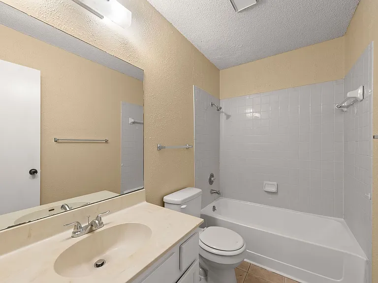 313 Greenlawn Blvd — Photo 25