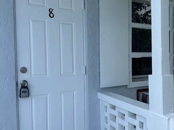 17 Detroit St #8, Lake Worth, FL 33461