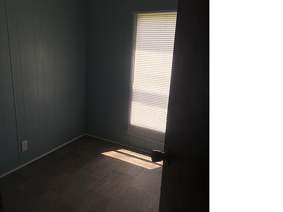 3rd image of 634 Harvey Dale Dr