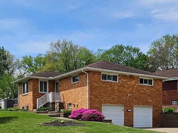 2nd image of 125 Oliver Dr