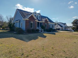 136 Amsterdam Dr, Clayton, NC 27527