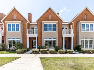 101 56th St UNIT 2, Kenosha, WI 53140