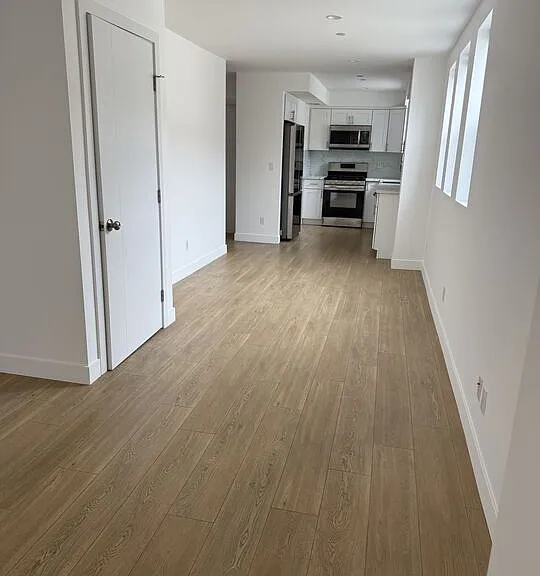 227 N Park View St #1/2 — Photo 4