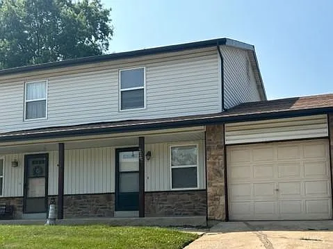2267 N Village Dr photo 1