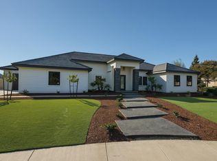 1701 S Crumal St, Visalia, CA 93292
