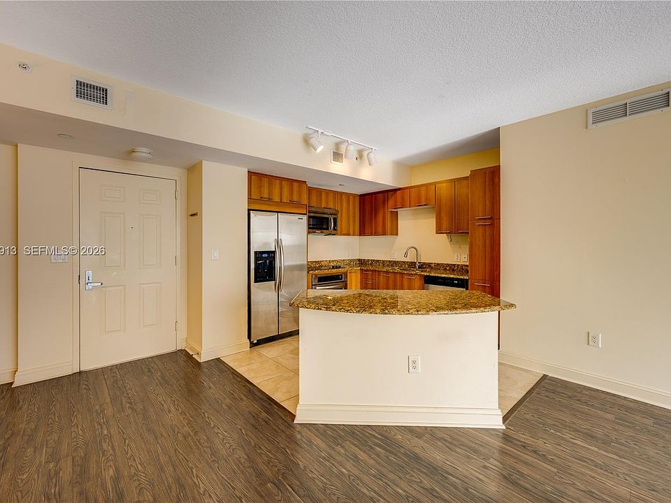 1st image of 510 NW 84th Ave APT 541