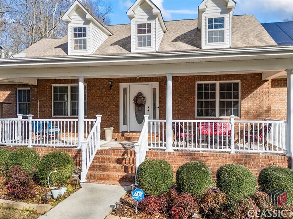 744 Cherokee Ridge Rd, Canon, GA 30520