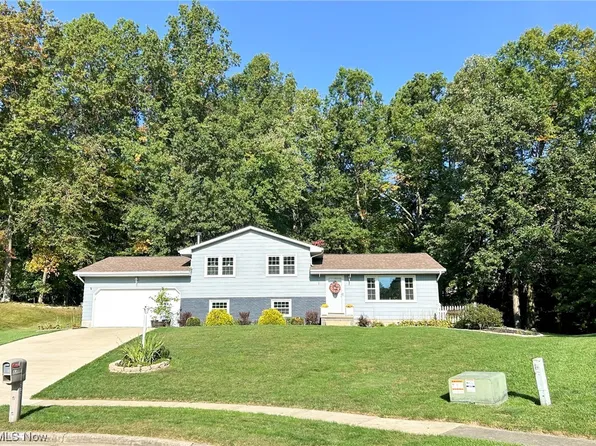 550 Woodbury Ct, Canfield, OH 44406