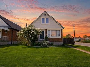 140 Parkdale Ave S, Hamilton, ON L8K3P4