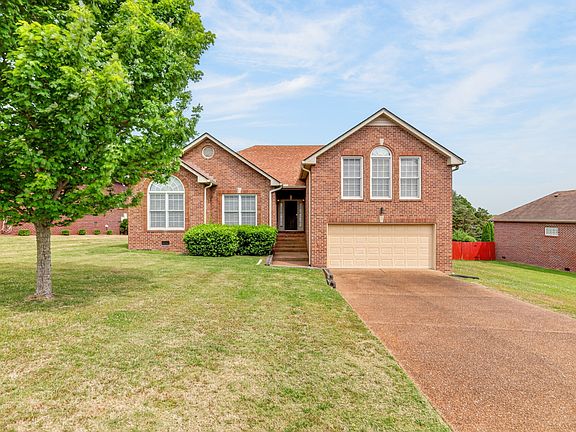 3rd image of 408 Roma Ct