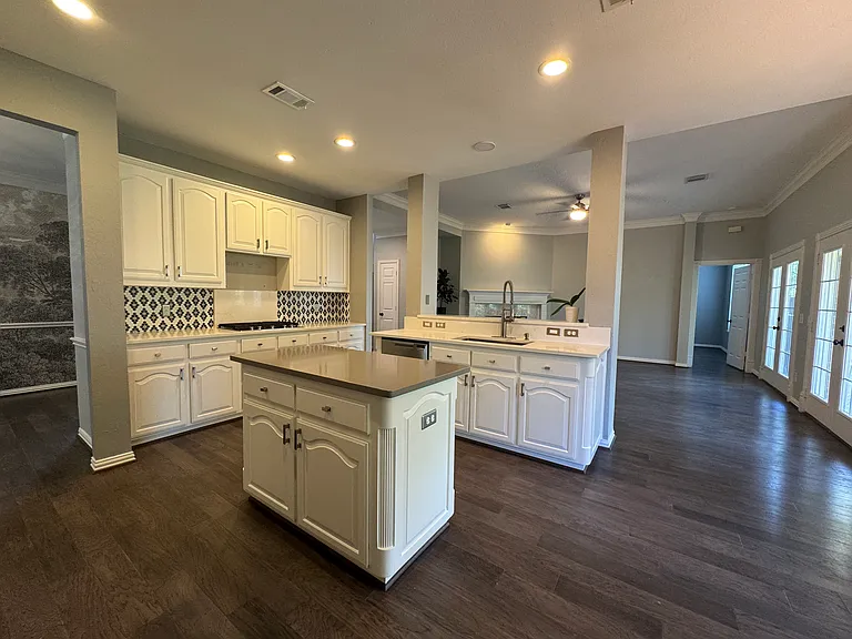2920 Cromwell Way — Photo 10