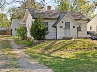 2526 W Walnut Street, Springfield, MO 65806