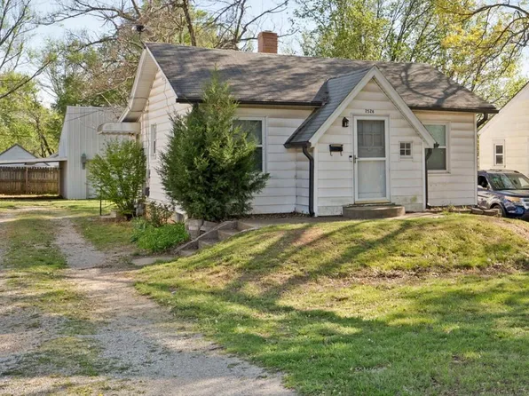 2526 W Walnut Street, Springfield, MO 65806