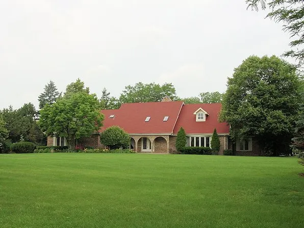 16 S Liberty Dr, South Barrington, IL 60010