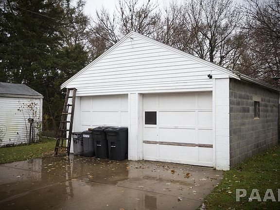 5th image of 1212 W Thrush Ave